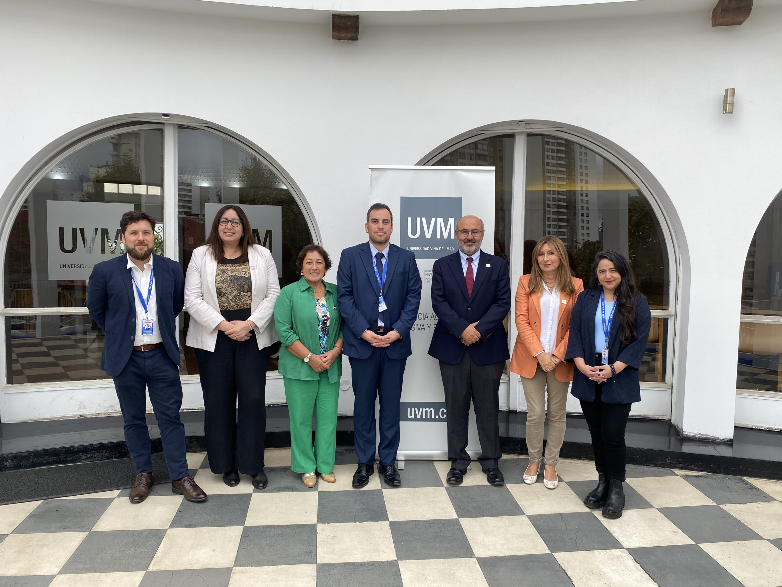 SLEP del Aconcagua y UVM firman convenio para fortalecer la educación pública en seis comunas de la región