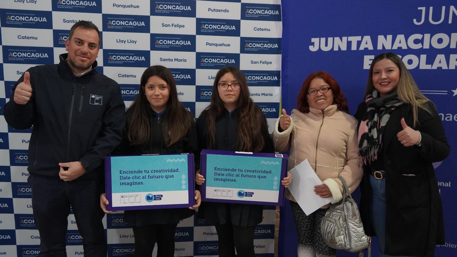 Más de mil estudiantes del SLEP Aconcagua fortalecen sus aprendizajes con las Becas TIC de JUNAEB